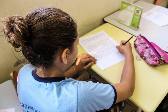 Alunos vencem concurso de redação e desenho sobre saúde bucal